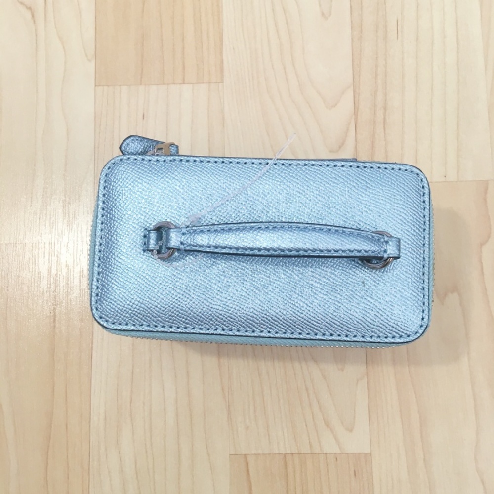 NWT Coach Vanity Case - Picture 3 of 5